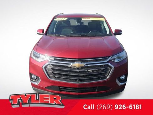 Used 2021 Chevrolet Traverse Premier w/ LPO, Floor Liner Package AWD/4WD image 2