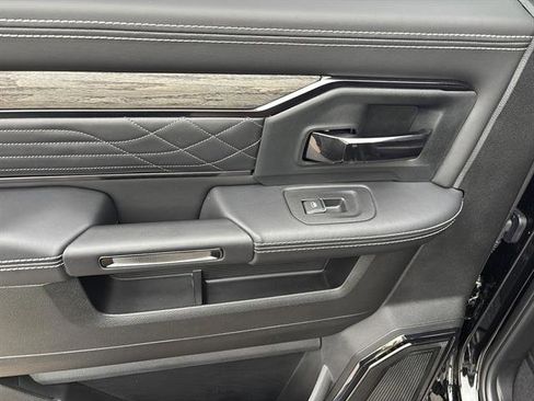 Used 2025 RAM 3500 Limited image 17