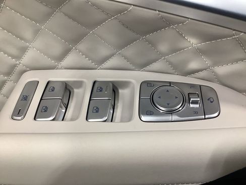 Used 2023 Genesis G70 3.3T w/ Sport Prestige Package image 22