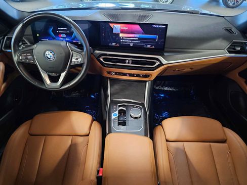 Used 2023 BMW i4 eDrive35 w/ Premium Package RWD image 10