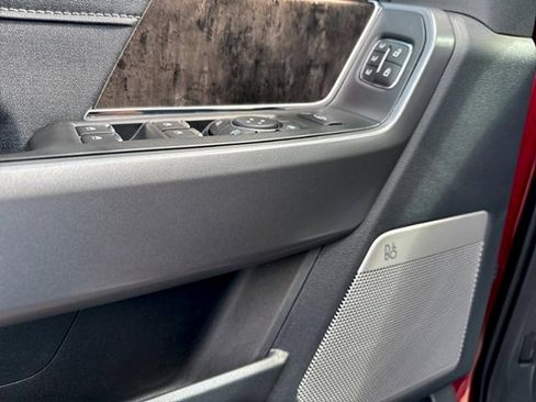 New 2025 Ford F250 Lariat w/ Chrome Package image 17