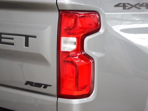 Used 2026 Chevrolet Silverado 1500 RST w/ Dark Appearance Package AWD/4WD image 19