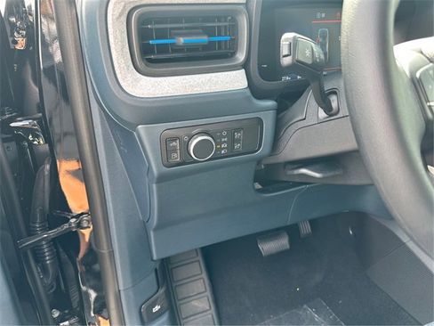 New 2025 Ford Maverick XLT image 24