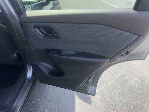 Used 2023 Nissan Rogue S AWD/4WD image 14