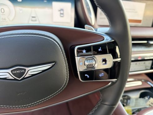 Used 2024 Genesis G90 3.5T image 27