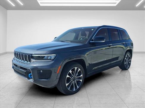 Used 2022 Jeep Grand Cherokee Overland AWD/4WD image 5