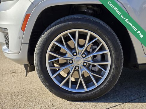 Used 2023 Jeep Grand Cherokee L Summit w/ Advanced Protech Group IV image 10