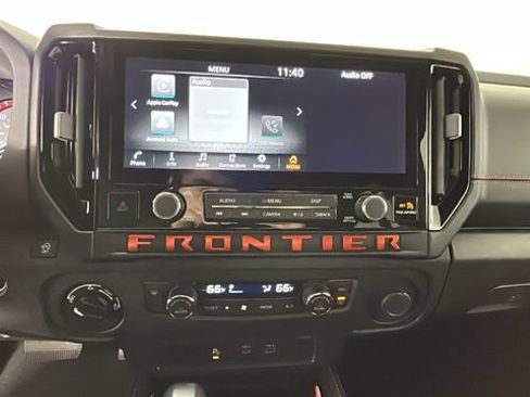 Used 2025 Nissan Frontier PRO-4X AWD/4WD image 23