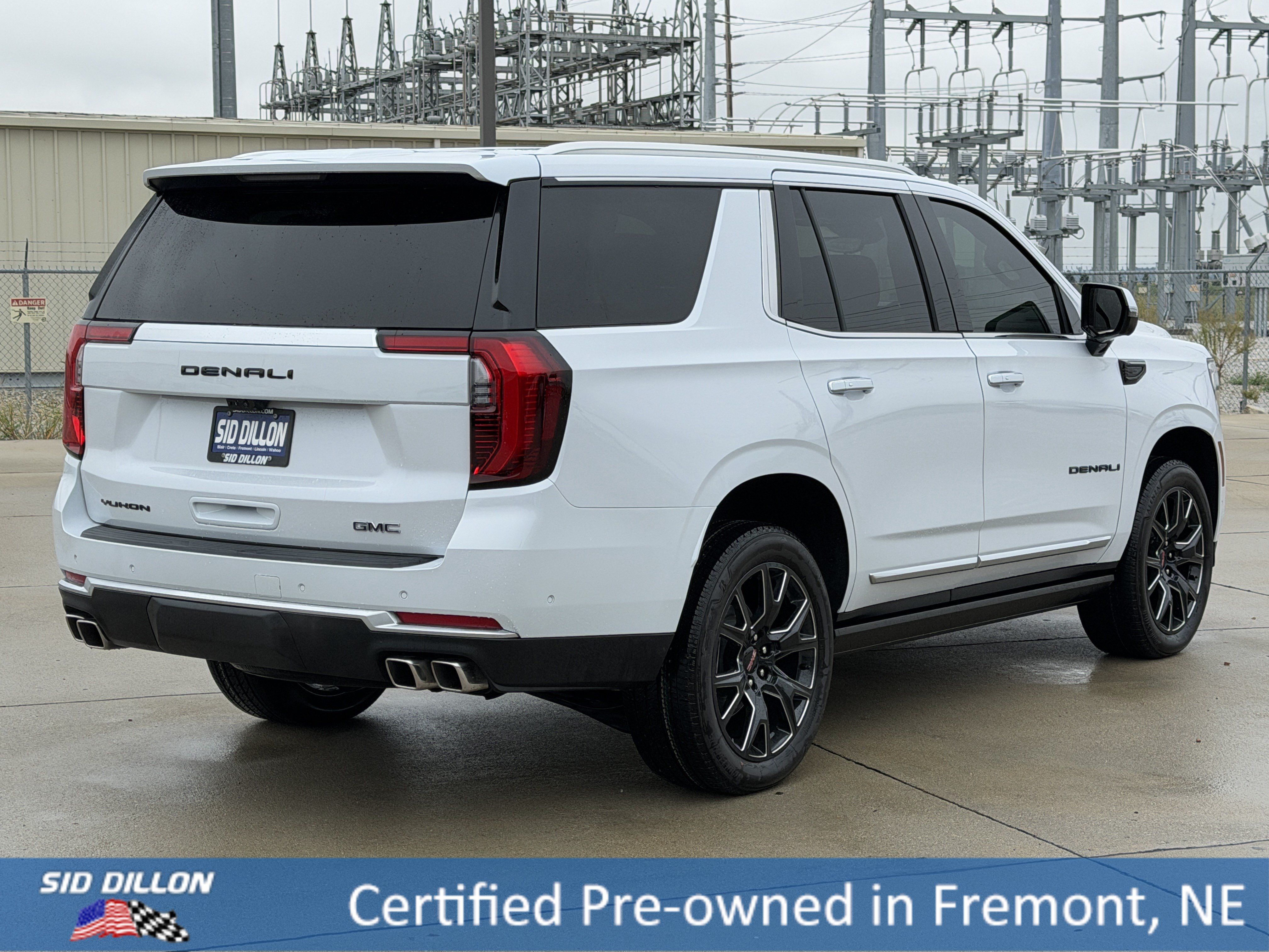 Certified 2026 GMC Yukon Denali w/ Denali Reserve Package AWD/4WD image 4