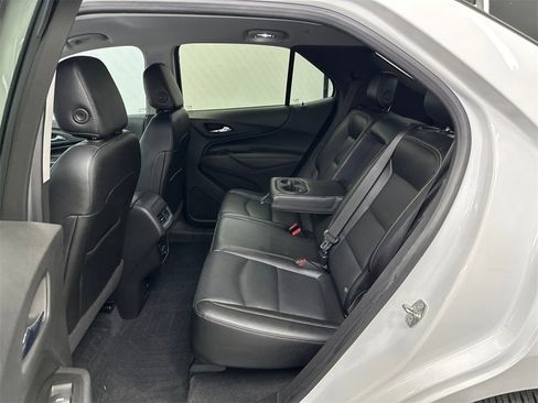 Used 2020 Chevrolet Equinox Premier image 23