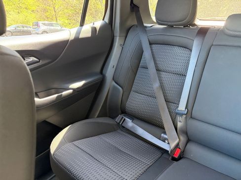 Used 2025 Chevrolet Equinox LT FWD image 40