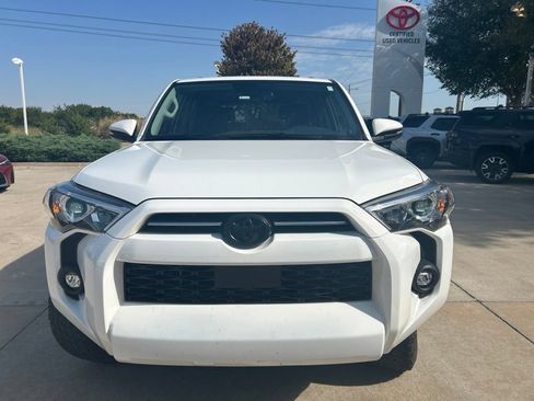 Certified 2023 Toyota 4Runner SR5 Premium w/ Moonroof Package AWD/4WD image 2