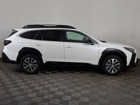 Used 2023 Subaru Outback Premium AWD/4WD image 15