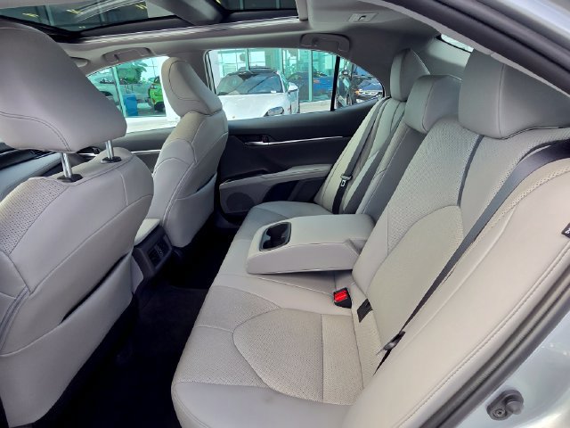 Used 2022 Toyota Camry XLE FWD image 22