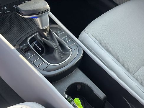 Used 2024 Hyundai Kona SEL image 21