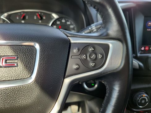 Used 2020 GMC Terrain SLE FWD image 19