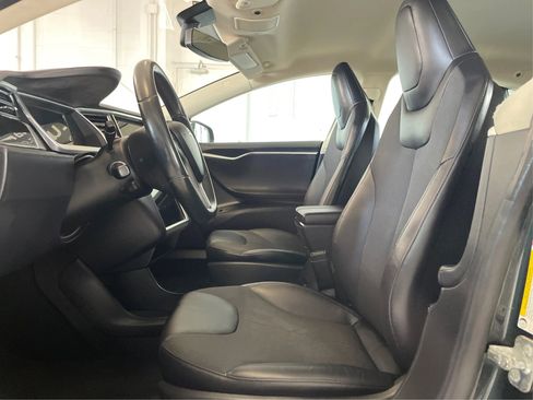Used 2013 Tesla Model S image 9