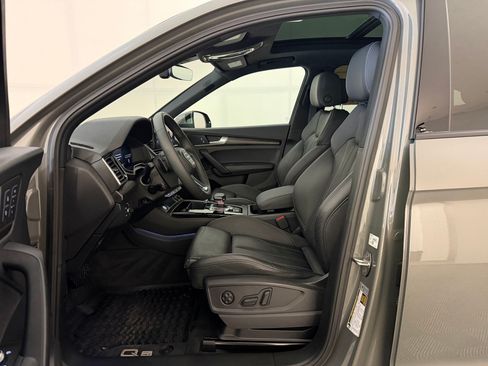 Used 2023 Audi Q5 2.0T Premium Plus w/ Premium Plus Package AWD/4WD image 5