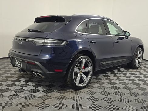 Certified 2023 Porsche Macan S AWD/4WD image 7