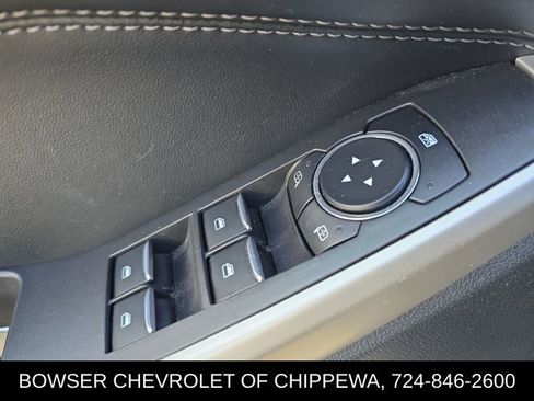 Used 2023 Ford Explorer XLT w/ Class IV Trailer Tow Package image 12