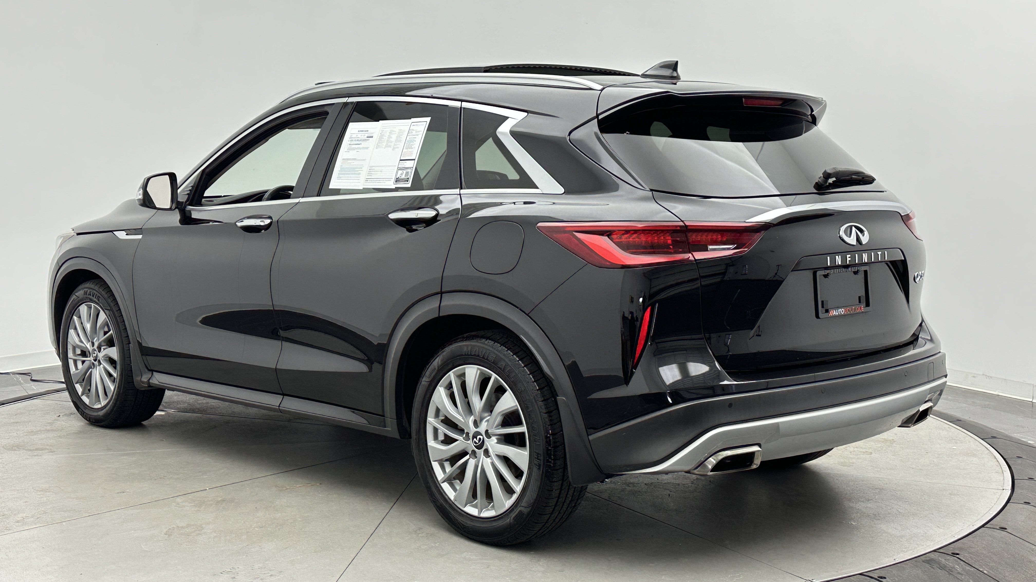 Used 2023 INFINITI QX50 Luxe FWD image 6