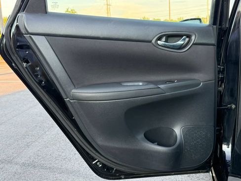 Used 2019 Nissan Sentra S FWD image 11
