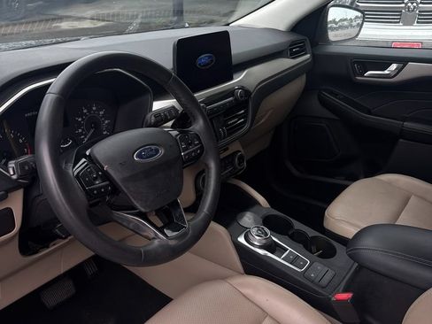 Used 2022 Ford Escape SEL AWD/4WD image 8