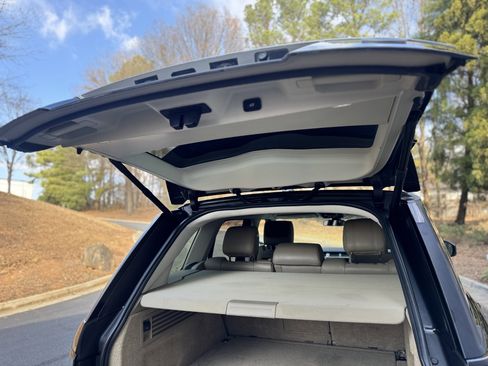 Used 2015 Land Rover Range Rover HSE image 18