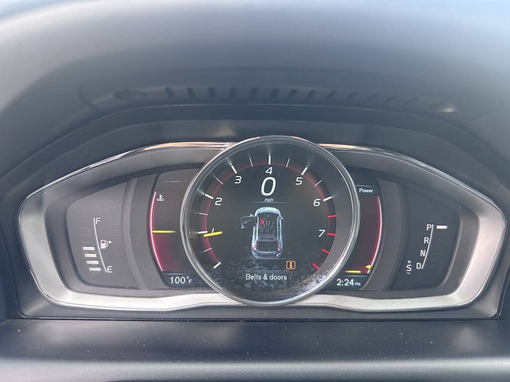 Used 2015 Volvo XC60 T5 Premier w/ Proximity Package FWD image 13