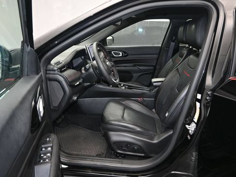 Used 2023 Jeep Compass Trailhawk w/ Trailhawk Elite Group AWD/4WD image 13
