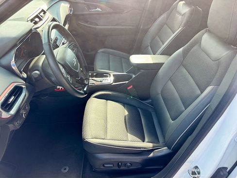 Used 2022 Chevrolet TrailBlazer RS w/ Sun and Liftgate Package image 20