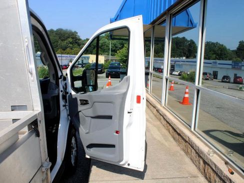 Used 2018 Ford Transit 250 138 image 14