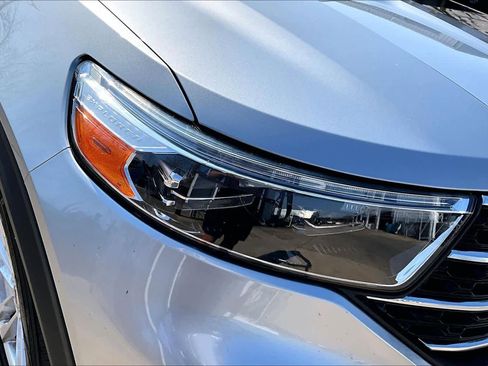 Used 2020 Ford Explorer XLT image 27