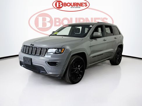 Used 2022 Jeep Grand Cherokee Laredo X AWD/4WD image 7