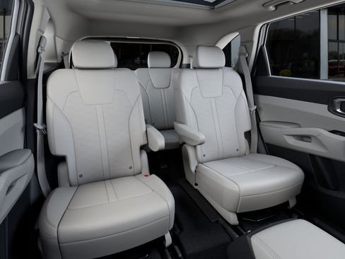 New 2025 Kia Sorento EX w/ EX Panoramic Sunroof Package image 16