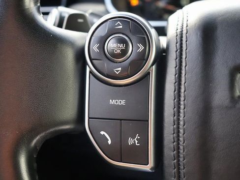 Used 2017 Land Rover Range Rover Supercharged AWD/4WD image 32