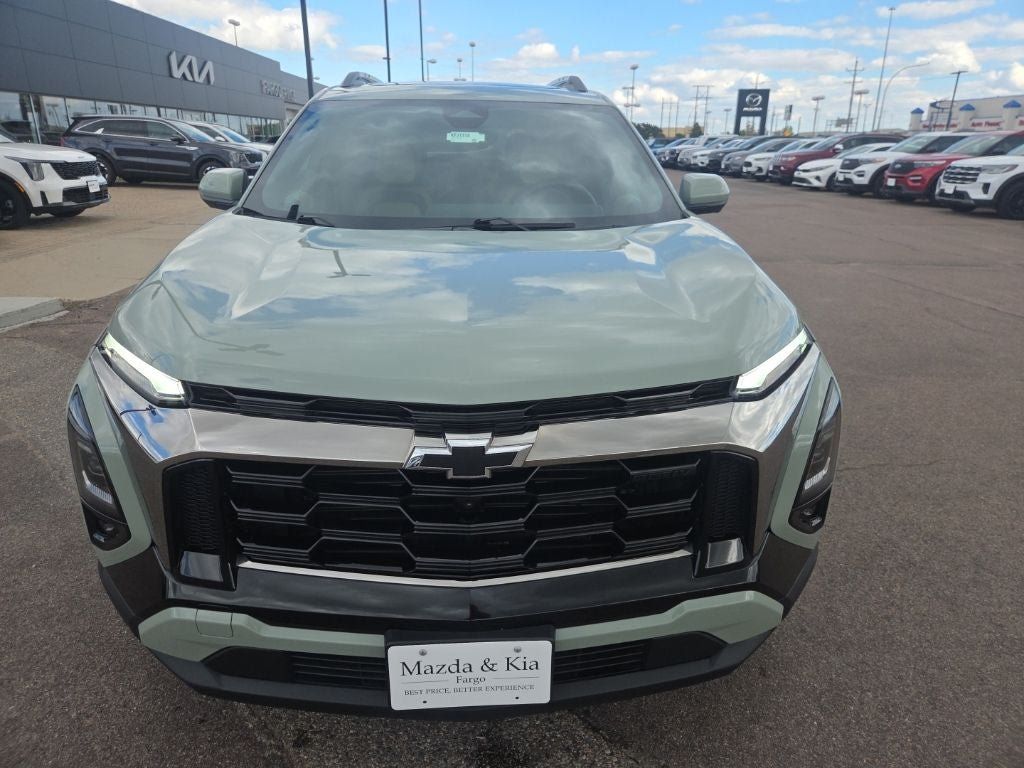 Used 2025 Chevrolet Equinox ACTIV w/ Safety and Technology Package AWD/4WD image 2