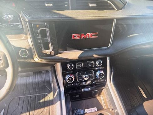 Used 2023 GMC Yukon Denali w/ LPO, Floor Liner Package AWD/4WD image 10