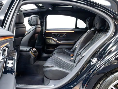 Used 2023 Mercedes-Benz S 580 4MATIC Sedan image 42