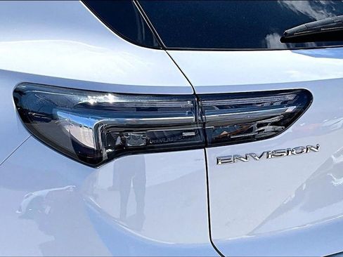 Used 2021 Buick Envision Avenir image 23