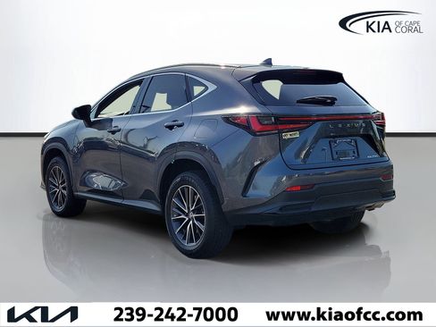 Used 2024 Lexus NX 250 FWD w/ Towing Package (2000 Lbs) image 4