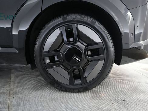 Used 2024 Kia EV9 GT-Line AWD/4WD image 9