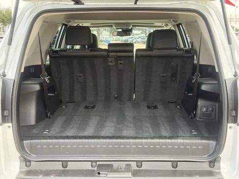 Used 2024 Toyota 4Runner SR5 Premium w/ Moonroof Package RWD image 33