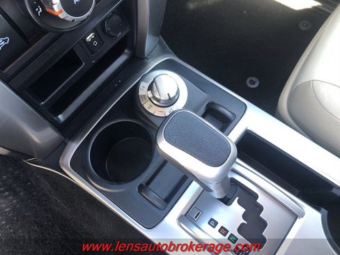 Used 2016 Toyota 4Runner SR5 Premium image 15