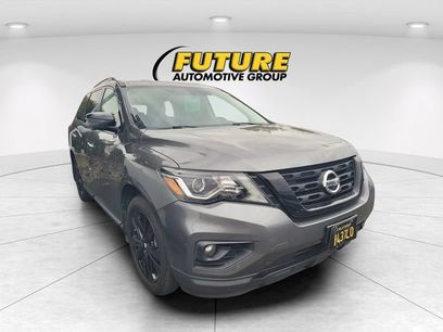 Used 2018 Nissan Pathfinder SL w/ Midnight Edition Package