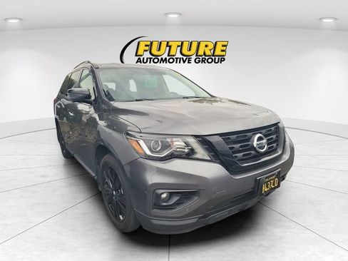 Used 2018 Nissan Pathfinder SL w/ Midnight Edition Package AWD/4WD image 1