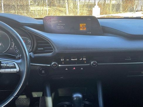 Used 2020 MAZDA MAZDA3 Sedan w/ Select Package image 6