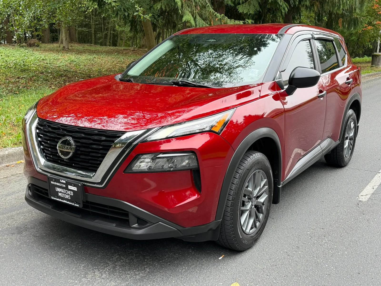 Used 2021 Nissan Rogue S AWD/4WD image 1