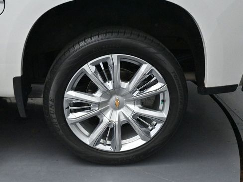 Used 2024 Chevrolet Silverado 1500 High Country w/ High Country Premium Package AWD/4WD image 37