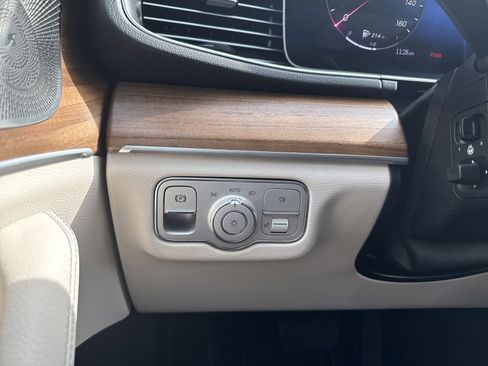 Used 2024 Mercedes-Benz GLE 350 350 4MATIC image 22